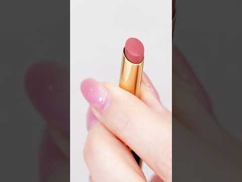 細いスティックが塗りやすい💄リッチなうるおい成分配合でスルスル伸びる高発色リップ✨TOM FORD BEAUTY スリム リップ カラー シャイン 151