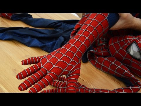 The Gloves of the Spider-Man Suit - HOW TO WEAR