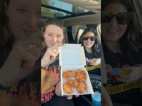 ⭐️FOOD REVIEW⭐️ TACO BELL HAS CHICKEN NUGGETS?? ⭐️ #shorts  #3minuteshorts #foodreview #mukbang