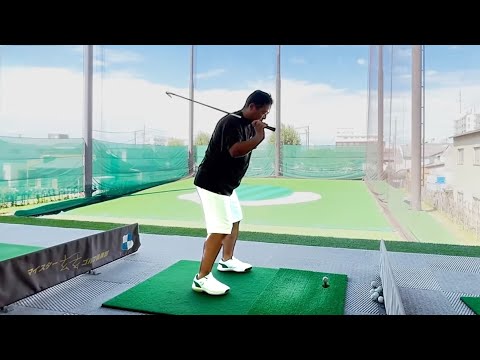 Golf Tips: Avoid Lowering Your Grip During the Downswing