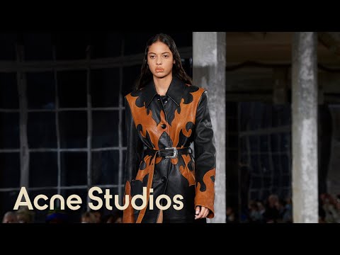 Acne Studios Women's Spring/Summer 2022 Show