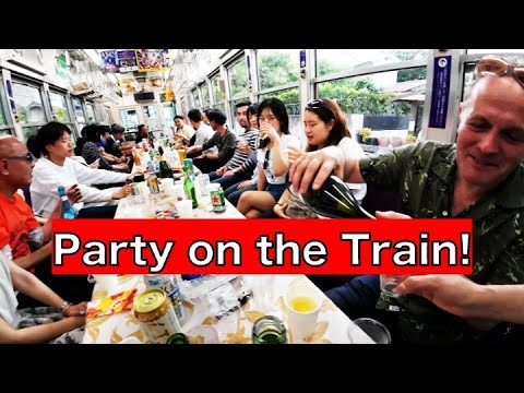 Kyoto Train Party! Bring your own drinks! 京都の電車で飲み会！