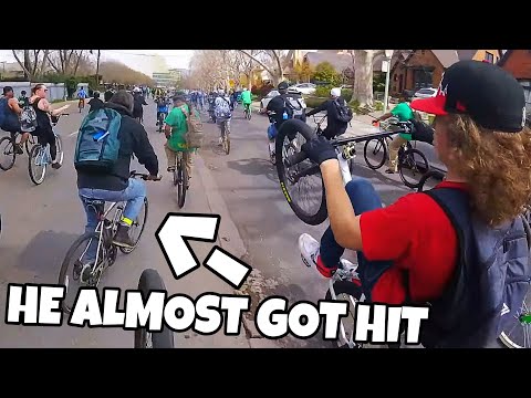 Riding Like An Altima Driver Through A Crowd Of Bikes [Cycle Vlog]