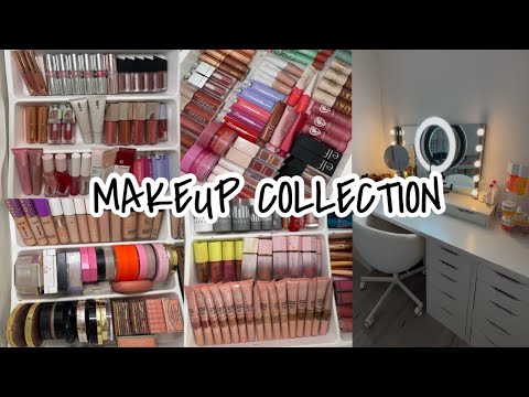 MAKEUP COLLECTION OF AN 18 YEAR OLD!