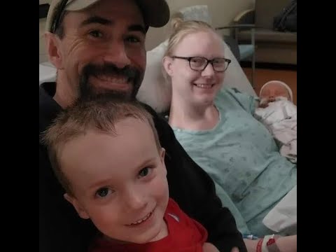 Young Mom Diagnosed with Breast Cancer at 33 Weeks Pregnant: Kelsey's Story