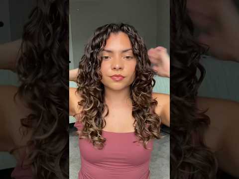 How to refresh curly hair #curlyhairroutine #curlyhairtips  #refreshcurls #longcurlyhair #longhair