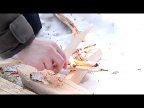 Making fire with the Casström No.10 Swedish Forest Knife and Casström Fire Steel