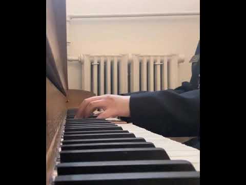 Playing TXT (투모로우바이투게더) - ‘Anti-Romantic’ On An Old Piano