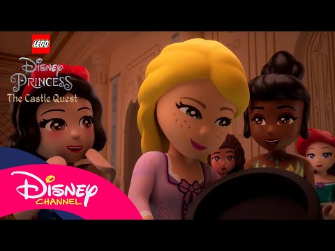 A través de las puertas del castillo 🗝️ | LEGO Disney Princess: The Castle Quest | @disneychannelES