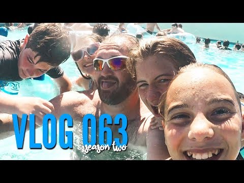 Summer water park fun with our youth group! | Vlog.063