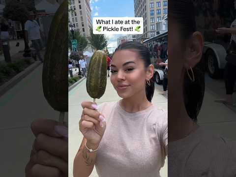 What I ate at the Pickle Festival!!🥒 #eatwithme