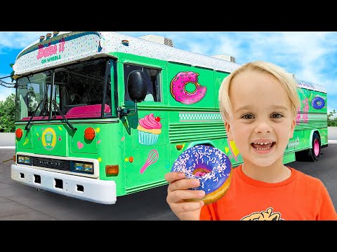 Chris and Michael explore Uncle's Food Truck