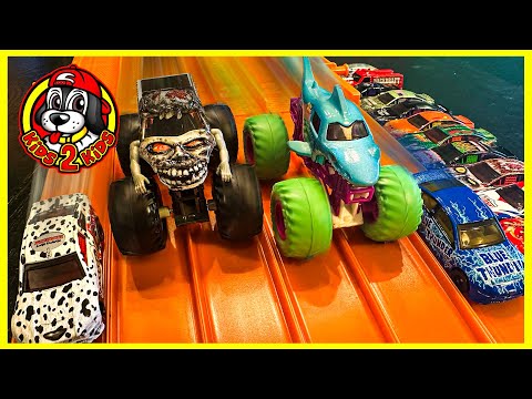 MONSTER TRUCKS VS RACE CARS - Our FAVORITE Monster Jam & Hot Wheels Racerverse RACING COMPILATION