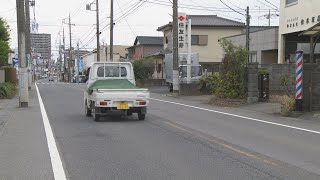 道路横断中の女性死亡　はねられた後ひかれる　群馬・館林市　(24/11/05)