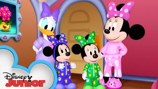 Slumber Party | Minnie's Bow-Toons  🎀  | @disneyjr