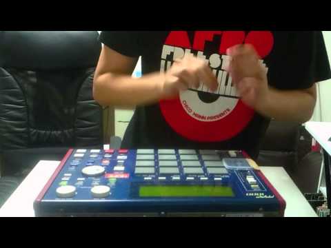 Flippin' The Human Groove with MPC 1000 (Performed by STUTS)