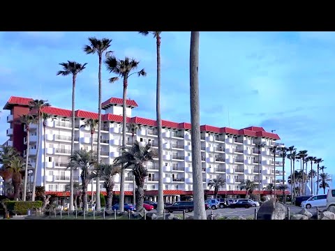 【4K Japan】A sunset beach walk in Kamakura Japan. from Zushi Marina to Yuigahama beach.