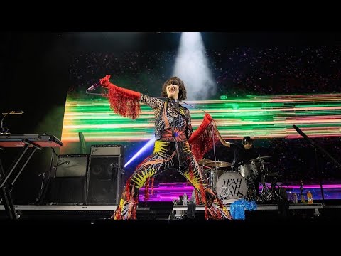 Yeah Yeah Yeahs - Heads Will Roll live at MGM Music Hall, Boston 2023 #YeahYeahYeahs