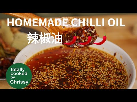 How to make HOMEMADE CHILLI OIL 辣椒油, easy vegan recipe