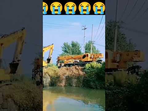 Truck driver accident 😭 #virlshort #terndingshort #youtubeshorts #accidenttruck #Accidentshort