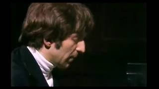 VLADIMIR ASHKENAZY- Mozart Piano Concerto # 21  ~  Philharmonia Orch.  1974