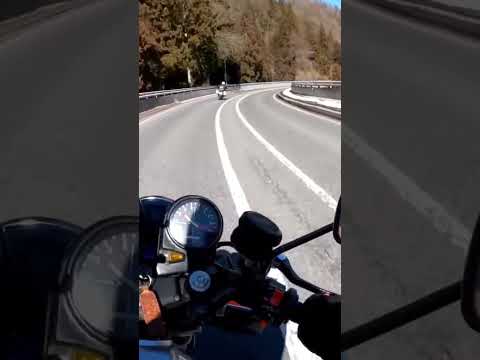 オロチループをぐるぐる走るCB750F