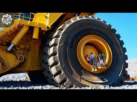 Top 10 Enormous Heavy-Duty Coal Mining Equipment!