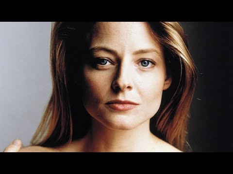 SEXY JODIE FOSTER PHOTOS: ICONIC SEXY PHOTOS