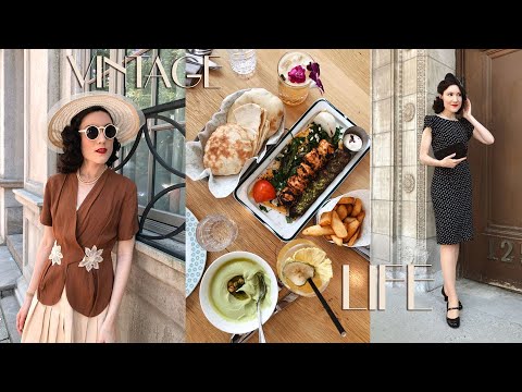 Spend The Weekend With Me! Lunch In The City And Vintage Shopping | Carolina Pinglo