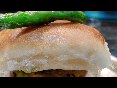 authentic Mumbai style vadapav recipe at home #vadapav #vadapavrecipe #mumbaistreetfood #foodrecipe