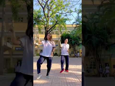 [WOMAN] Doja Cat #layla #woman #dance #dancechallenge #shorts #trending #school #afternoon