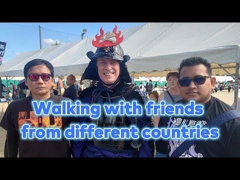 Walking with international friends🌎