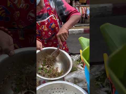 🦐生吃小蝦！你敢吃嗎？Wow! Fresh Shrimps In Thailand #streetfood #asianfood #foodie #foodmaking #shorts