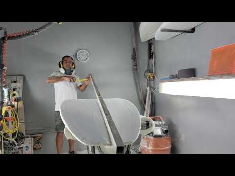 Measuring surfboard rocker from exact center