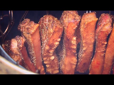 卡滋酥脆的湖北小吃鍋盔餅夾脆皮豬五花 - 台灣美食│Guokui Bread with Crispy Pork Belly - Taiwanese Food