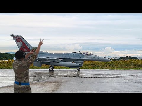 US F-16s and Japanese Mitsubishi F-2s take off for Keen Sword 25