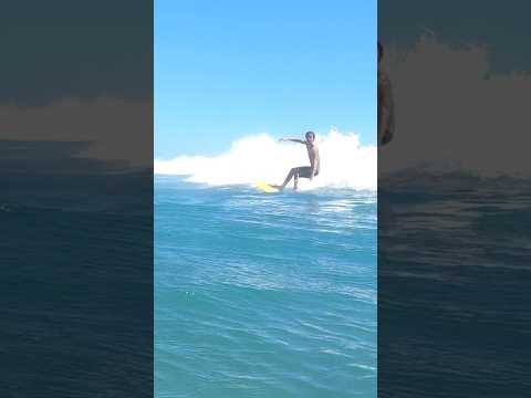 Backside carve #surfing #hawaii #backsidesurfing #cutback #diamondhead #left