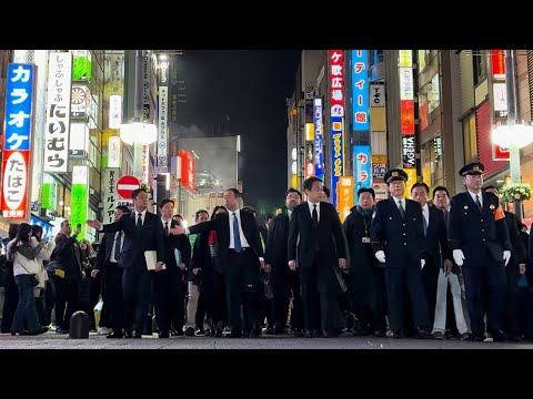 警視総監が歌舞伎町巡視　大久保公園も、年末年始特別警戒　東京