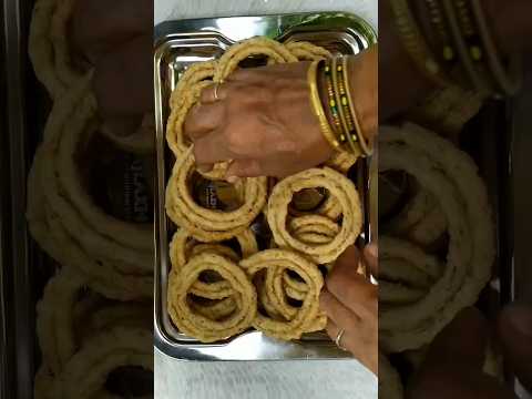 Karam Sakinalu #karamsakinalu #sakinalu #telanganaspecial #sankranthirecipes #shorts #trendingshorts