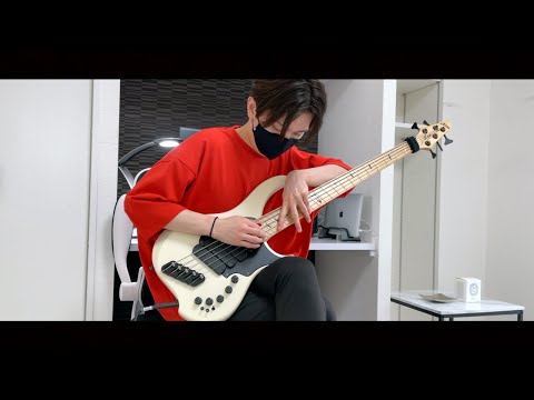 【ayumu】Through The Fire And Flames solo on Bass【DragonForce】