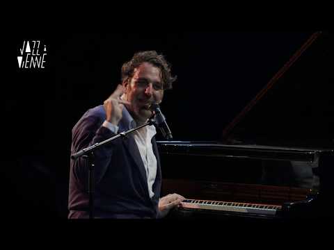 Chilly Gonzales - Singalong  @ Jazz à Vienne 2019 (LIVE)