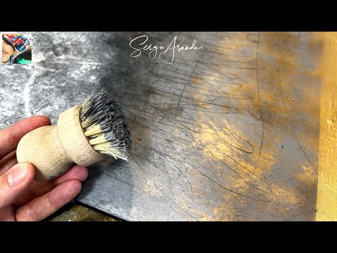 Create Stunning Minimalist Art: Unusual Techniques with Shoe Brushes and Gold Spray!