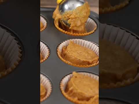 Easy Moist Pumpkin Muffins Recipe | Quick and Delicious Fall Treat 🎃