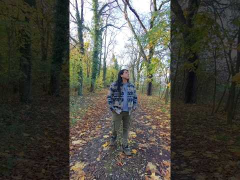 Leo Rojas - RunHolaaa, feeling and breathing on an autumn day 🍂🍁@officialleorojas @leonalewis #run #