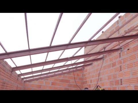 CONSTRUINDO A PRÓPRIA CASA #73 - O TELHADO TA QUASE PRONTO