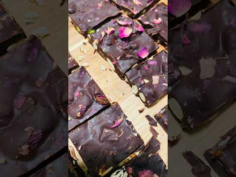 How to make home made dark fruit and nut Chocolate 🍫 | #chocolate #homemade #recipe #subscribe