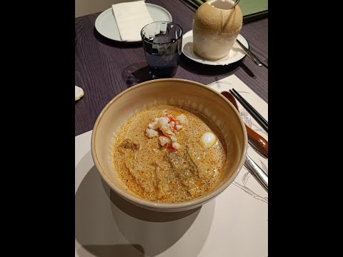 新加坡最貴的海南雞飯，但我最喜歡他們的Laksa！@Chatter Box Singapore #shorts