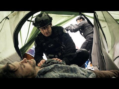 Street Tries To Save An Injured Homeless Man He Knew From School - S.W.A.T 6x18