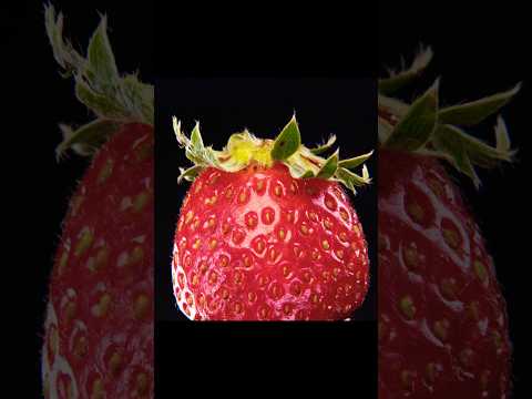 Close-up Strawberry vs Hot Knife #closeup #hotknife #asmr asmrfood