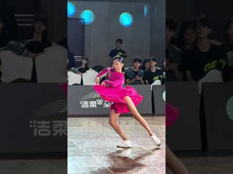 Lin Yihan's Cha Cha | I have to say her skills have surpassed many adults#dance #dancestudio #chacha